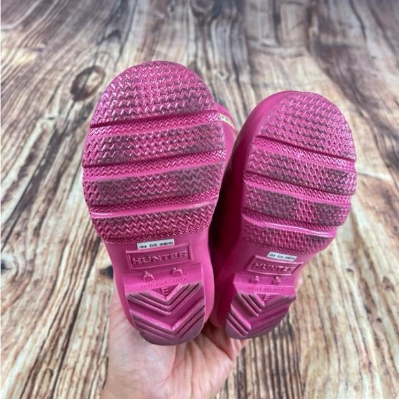 Hunter Kids Pink Glitter Boots - Picture 4 of 4